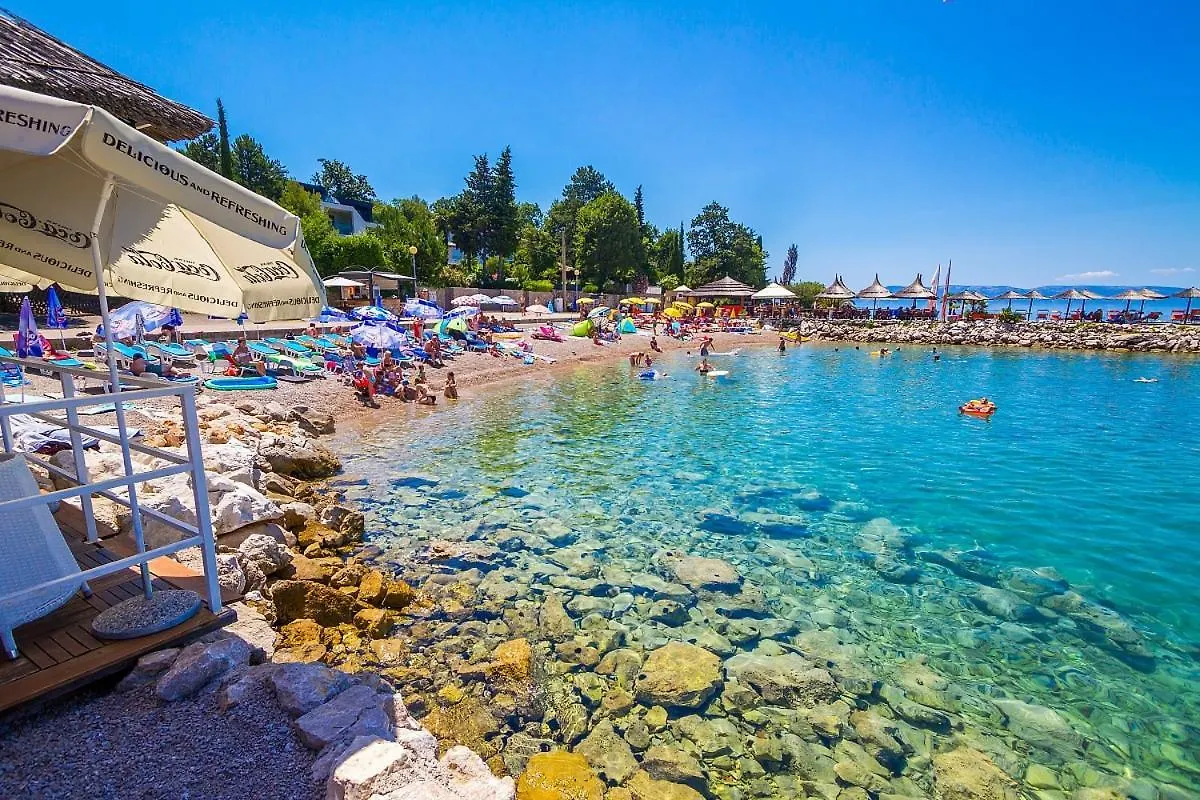 Apartments With A Parking Space Njivice, Krk - 21859 Croatia